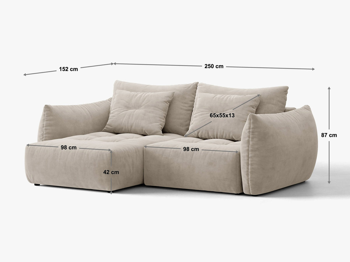 Ecksofa Bloom mit Schlaffunktion von Micadoni in Sand, Bettsofa rechts mit Casino-Veloursbezug und schwarzen Kunststoffbeinen.