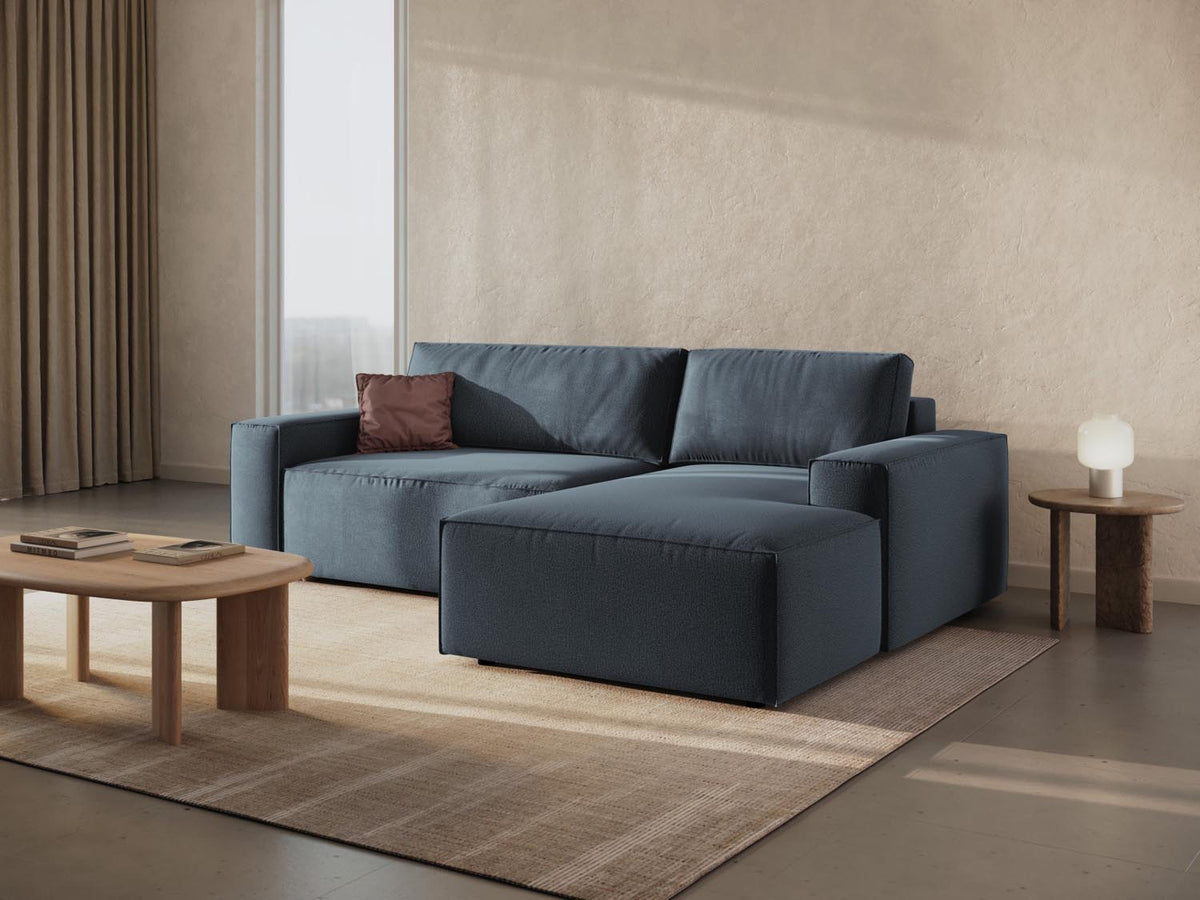 Jodie Ecksofa rechts mit Schlaffunktion und Stauraumbox 3 Sitzer in Blue-Megan präsentiert im Onlineshop von KAQTU Design AG. Bettsofa rechts ist von Micadoni