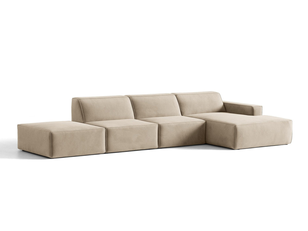 Ecksofa rechts Jodie von Micadoni in Leichtes beige mit Samtstoff-Bezug Venus, modulare Bauweise und schwarzen Kunststoffbeinen.