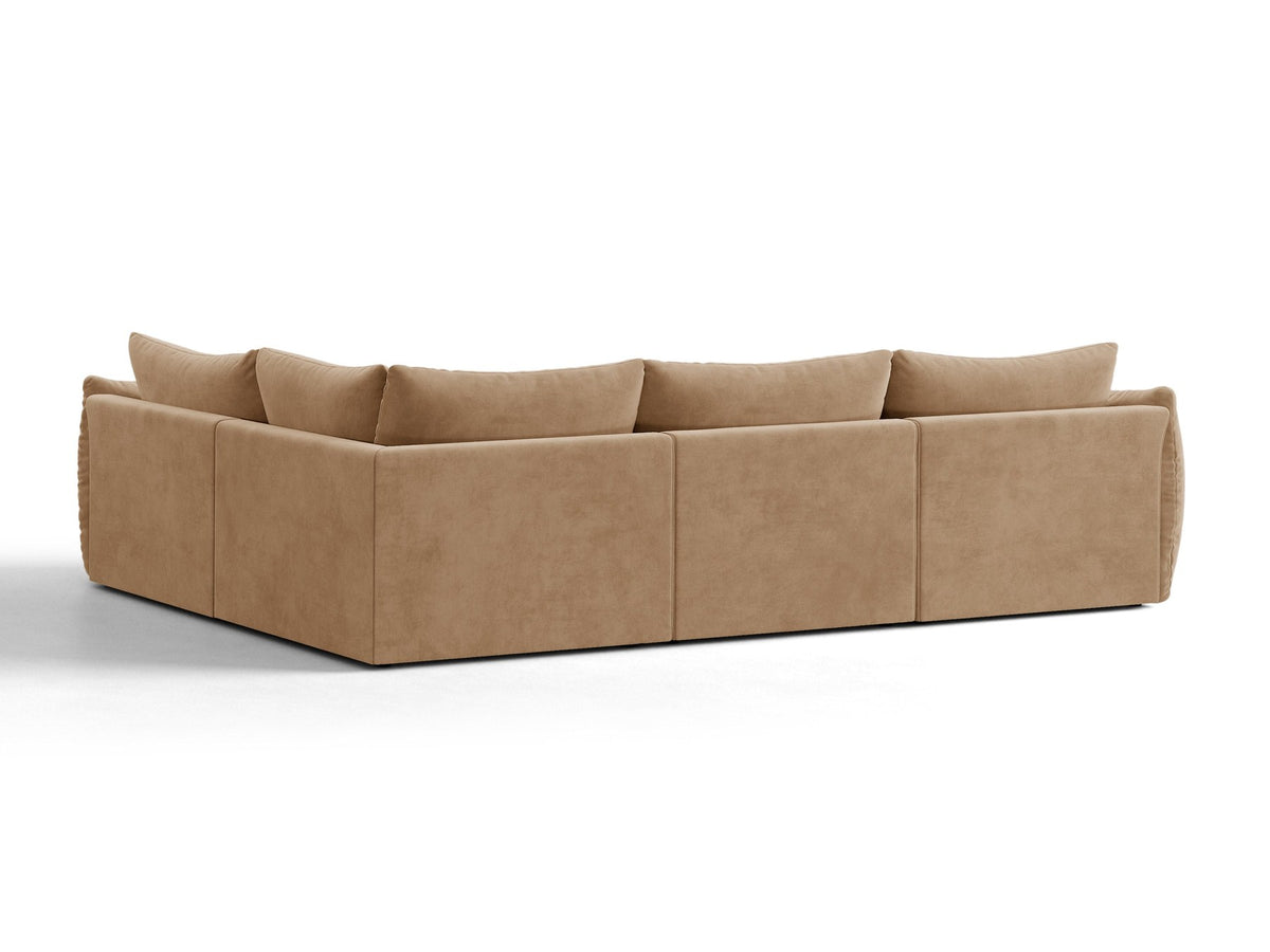 Ecksofa rechts Bloom von Micadoni in leichtem Beige, Veloursstoff Casino Pearl, schwarze Kunststoffbeine, moderne Polstermöbel-Form.