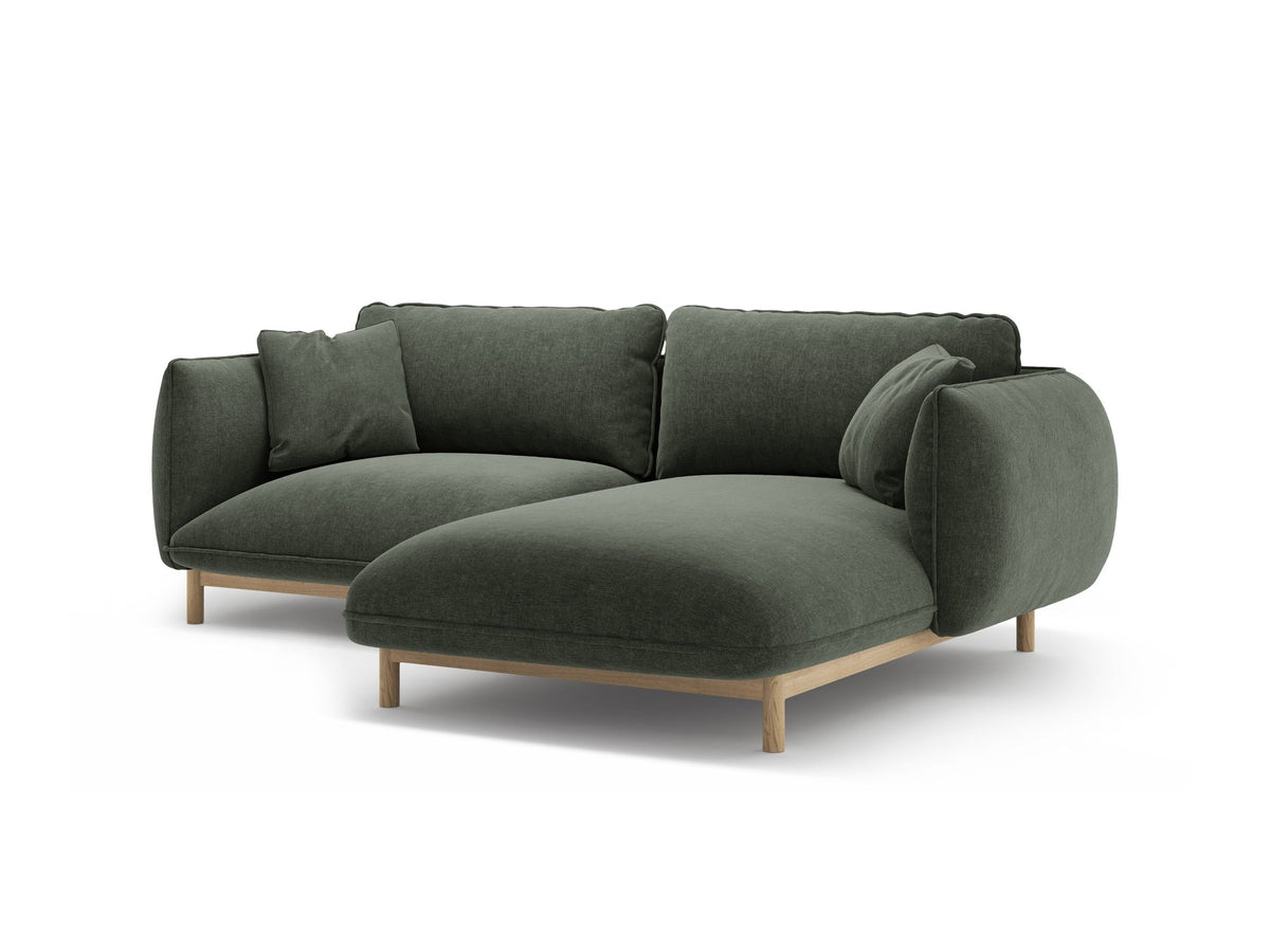Foto des Ada Linkes Ecksofa von Micadoni in Mandel beige: L-Sofa mit rundem Armlehnen-Design, Buchenholzbeinen und Velours-Bezug Casino Lion.