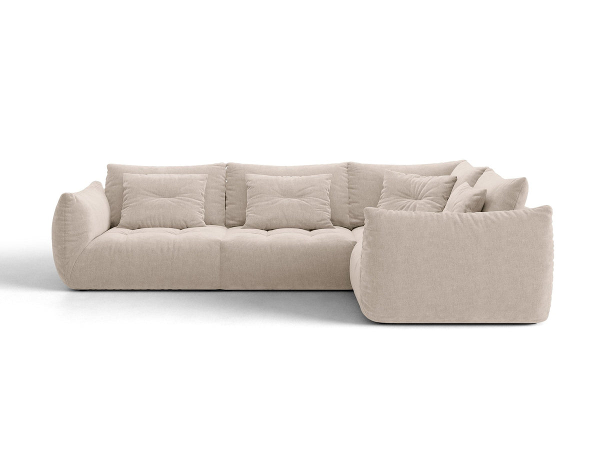 Ecksofa rechts Bloom von Micadoni in leichtem Beige, Veloursstoff Casino Pearl, schwarze Kunststoffbeine, moderne Polstermöbel-Form.