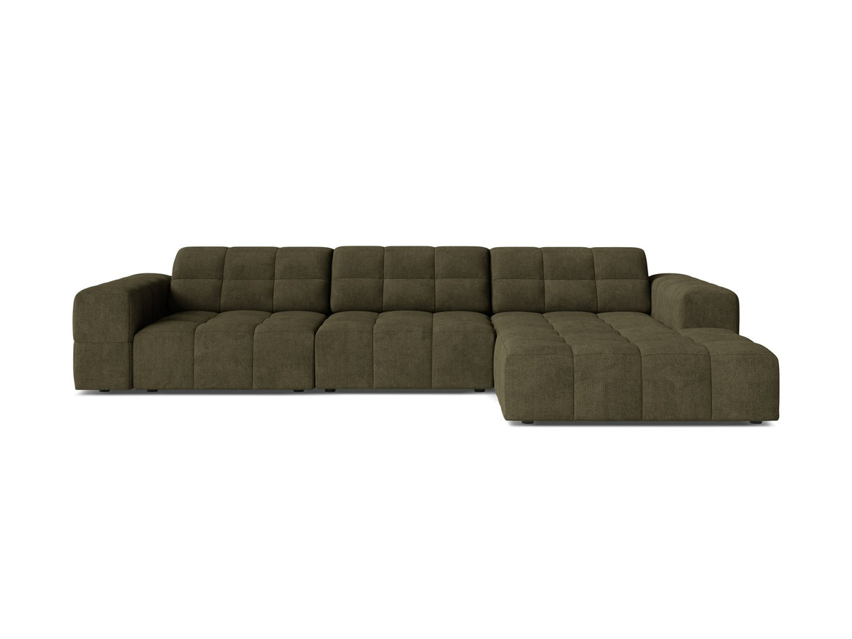 Ecksofa Jennifer von Micadoni in leichtem Beige, L-Form mit rechter Ausrichtung, Bluvel-Stoff und schwarzen Kunststoffbeinen.
