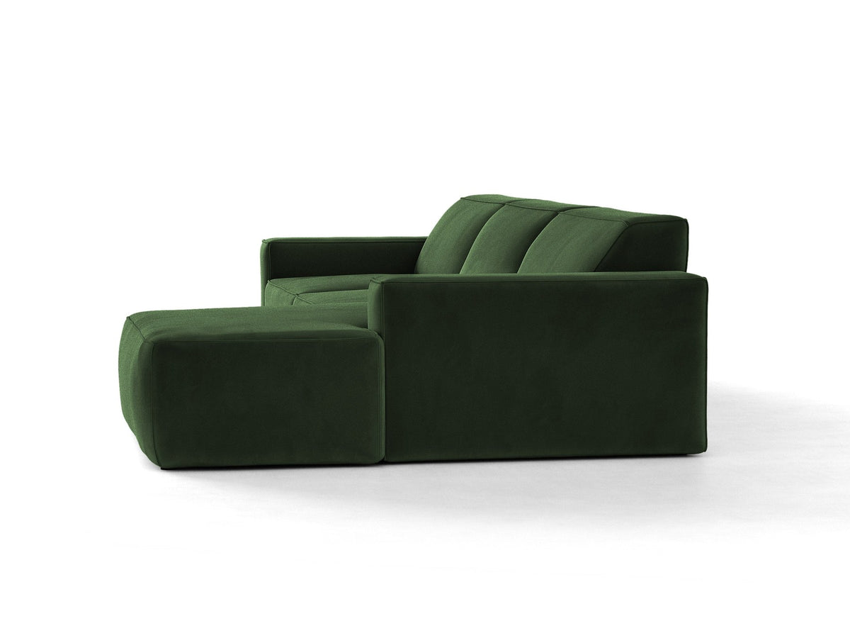 Modulares Ecksofa rechts von Micadoni in leichtem Beige, Samtstoff Venus, mit schwarzen Kunststoffbeinen und niedriger Rückenlehne.