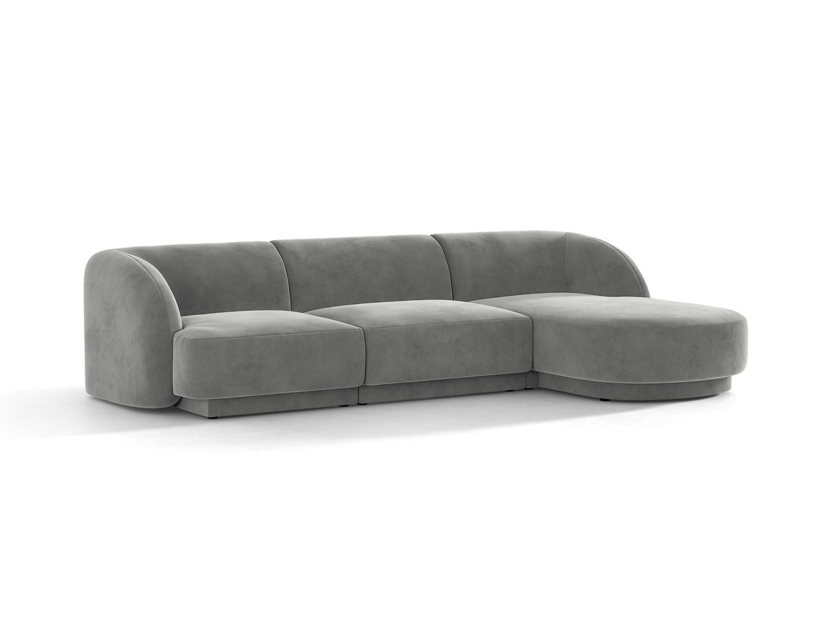 Dunkelbeiges L-Sofa Miley von Micadoni mit Bluvel-Stoffbezug, schwarzen Kunststoffbeinen und modularer Bauweise, rechts ausgerichtet.