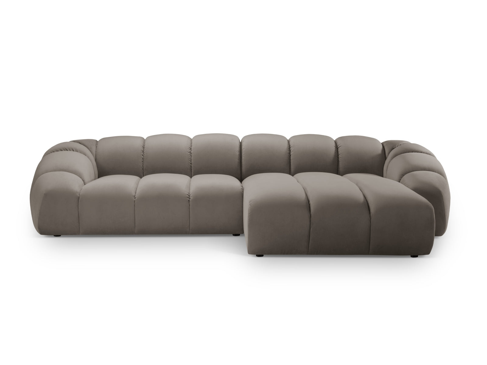 Diana Velour Ecksofa rechts 4 Sitzer in Grey Brown-Salvador präsentiert im Onlineshop von KAQTU Design AG. L-Sofa rechts ist von Micadoni