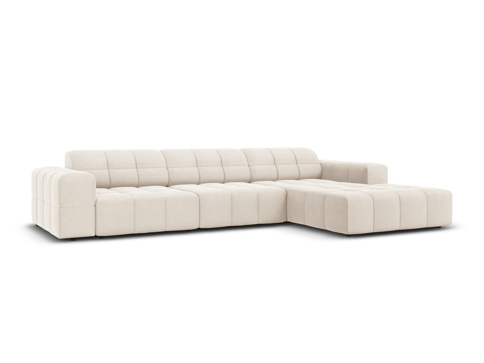 Entdecken Sie das stilvolle Jennifer Velour Ecksofa rechts 4 Sitzer von Micadoni – luxuriöser Velours, modernes Design und optimaler Sitzkomfort für Ihr Wohnzimmer.