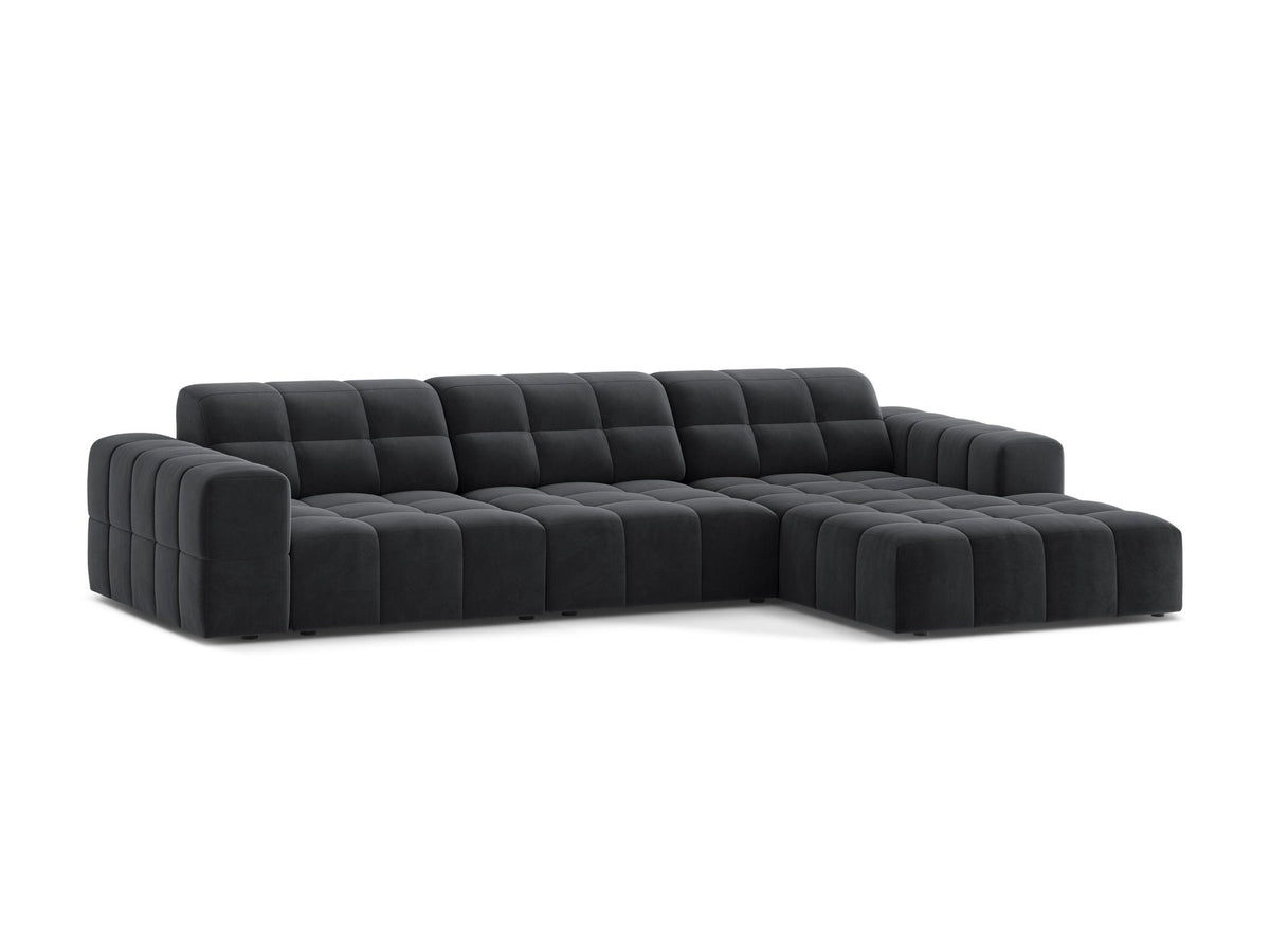 Ecksofa Jennifer von Micadoni in leichtem Beige, L-Form mit rechter Ausrichtung, Bluvel-Stoff und schwarzen Kunststoffbeinen.