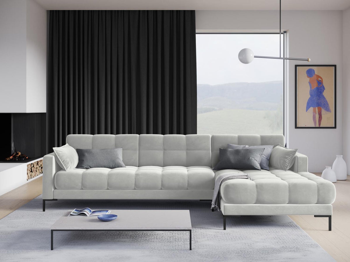 Mamaia Velour Ecksofa rechts 5 Sitzer in Silver/Schwarz-Bluvel präsentiert im Onlineshop von KAQTU Design AG. L-Sofa rechts ist von Micadoni
