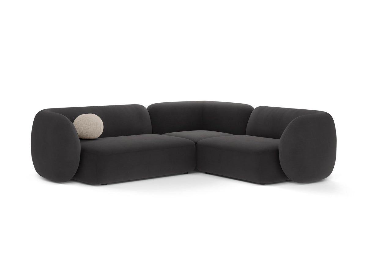 Weisses Ecksofa rechts von Micadoni aus der Kate-Serie mit strukturiertem Bouclé-Stoff, schwarzen Kunststoffbeinen und modularem Aufbau.