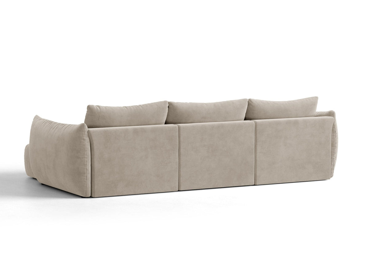 Beiges L-Sofa rechts Bloom von Micadoni mit Veloursstoff-Bezug Casino Pearl, schwarzen Kunststoffbeinen und sichtbarem Staufach unter der Sitzfläche.