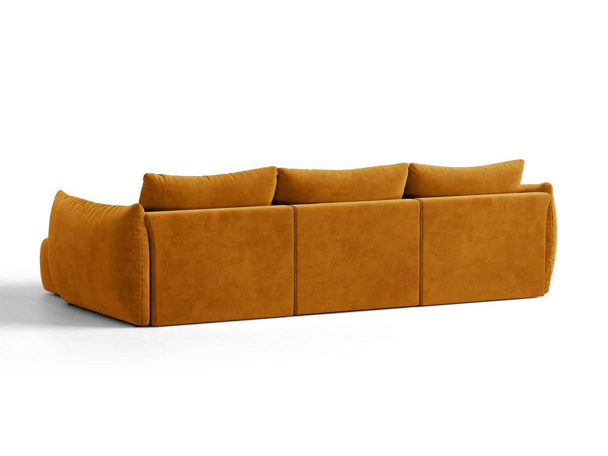 Beiges L-Sofa rechts Bloom von Micadoni mit Veloursstoff-Bezug Casino Pearl, schwarzen Kunststoffbeinen und sichtbarem Staufach unter der Sitzfläche.