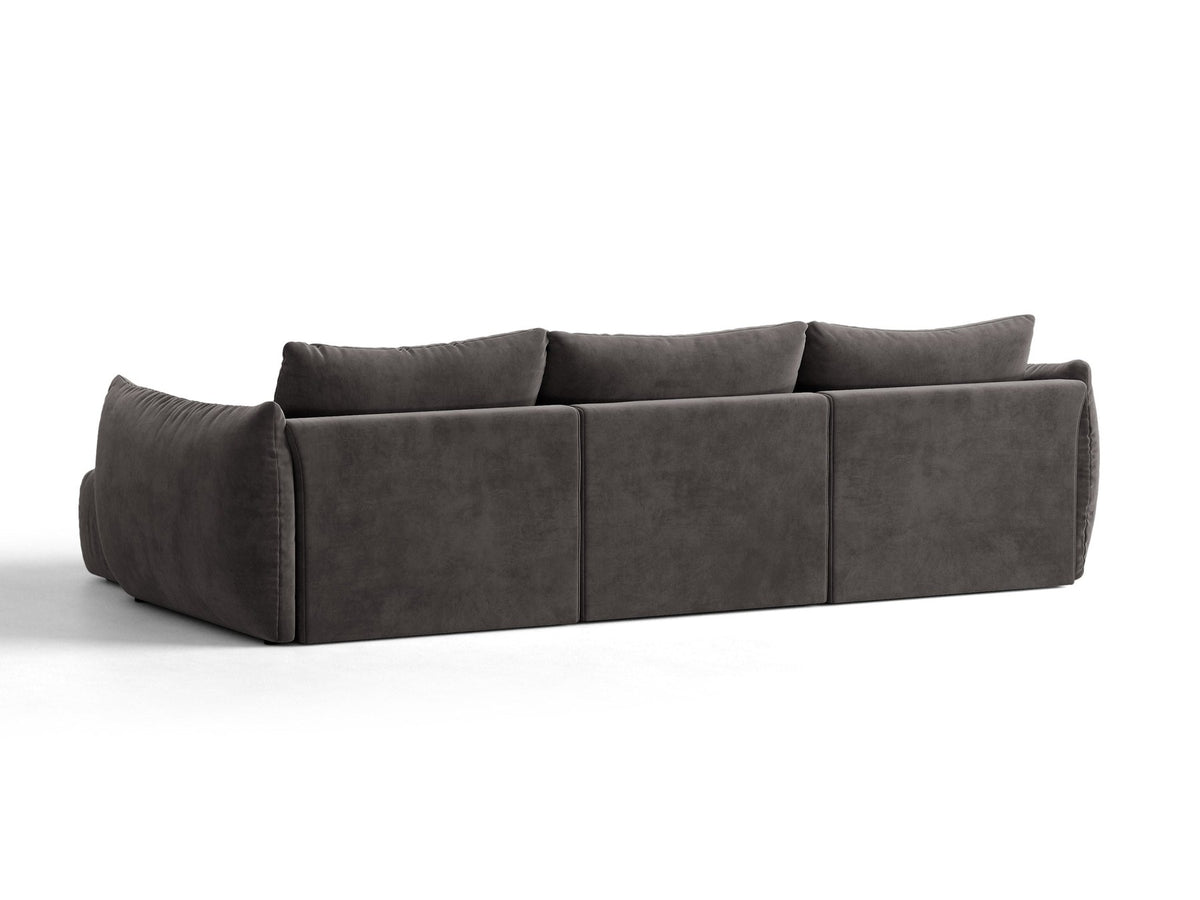Beiges L-Sofa rechts Bloom von Micadoni mit Veloursstoff-Bezug Casino Pearl, schwarzen Kunststoffbeinen und sichtbarem Staufach unter der Sitzfläche.