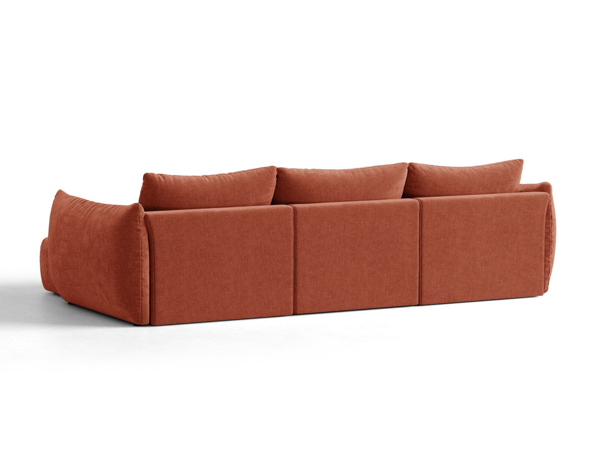 Beiges L-Sofa rechts Bloom von Micadoni mit Veloursstoff-Bezug Casino Pearl, schwarzen Kunststoffbeinen und sichtbarem Staufach unter der Sitzfläche.