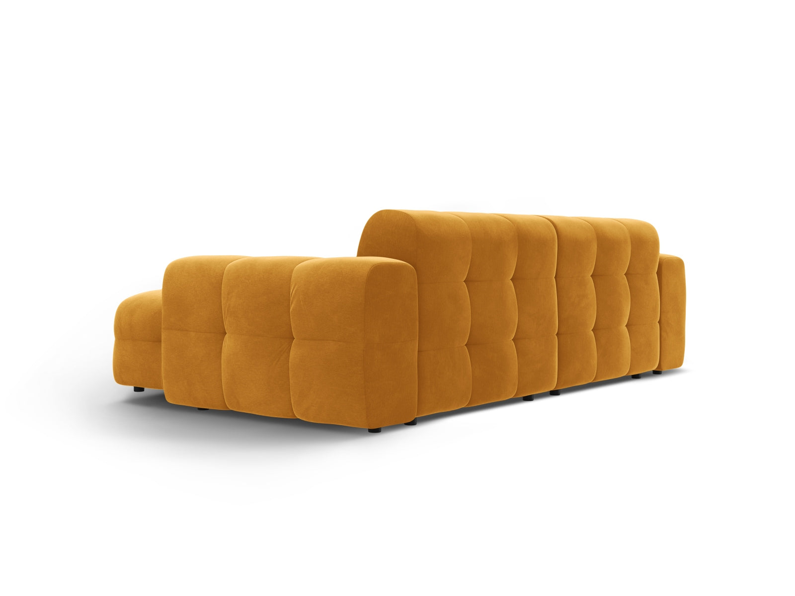 Elegantes Kendal Velour Ecksofa in sanftem Senfgelb, 4-Sitzer, ideal für gemütliche Wohnräume, erhältlich bei Micadoni.
