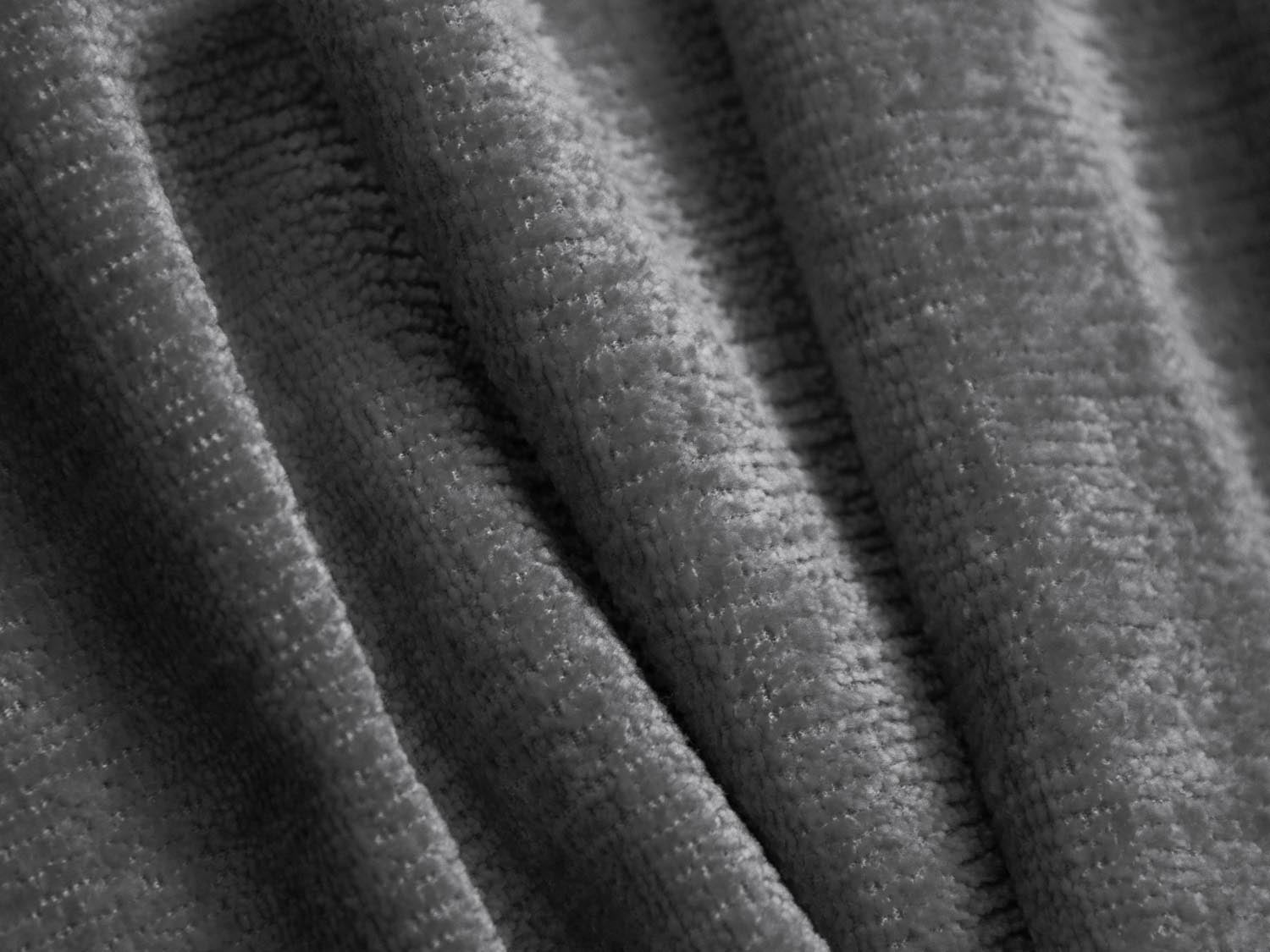 Jenny Ecksofa rechts 5 Sitzer in Dark Grey präsentiert im Onlineshop von KAQTU Design AG. Ecksofa rechts ist von Micadoni