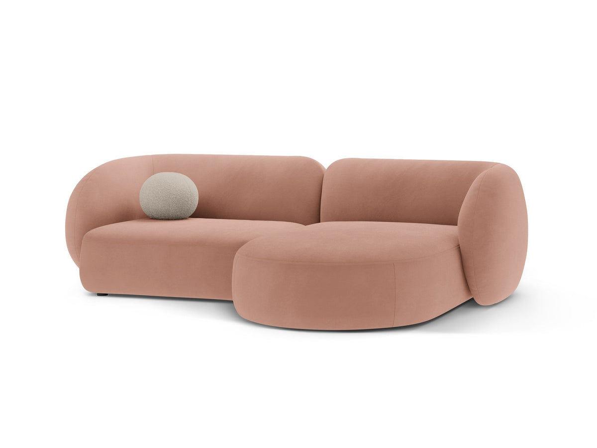 Weisses modulares Ecksofa Kate von Micadoni mit Bouclé-Stoff, schwarzen Kunststoffbeinen und rechts ausgerichteter Formgebung.