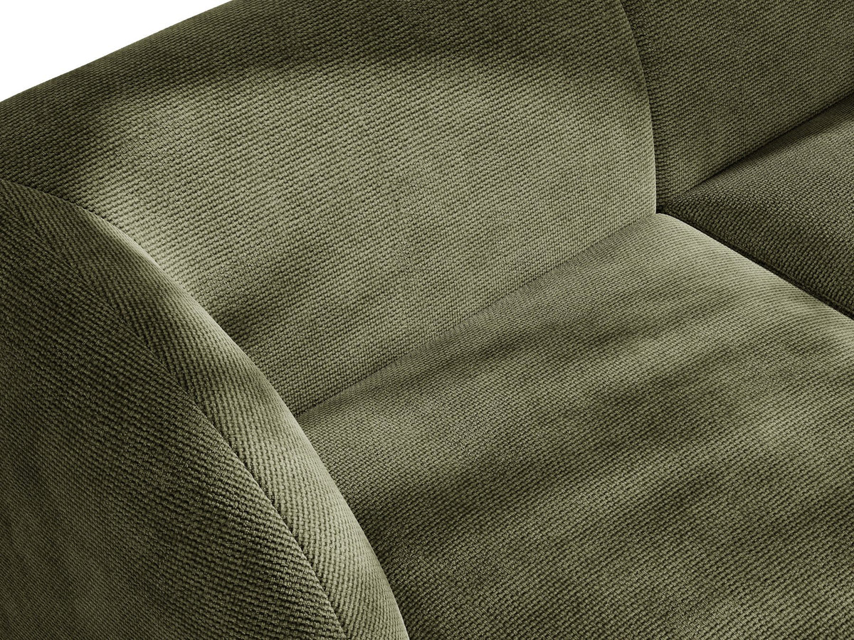 Dunkelbeiges L-förmiges Ecksofa Miley von Micadoni mit Bluvel-Stoff, schwarzen Kunststoffbeinen und linker Ausrichtung, freigestellt.