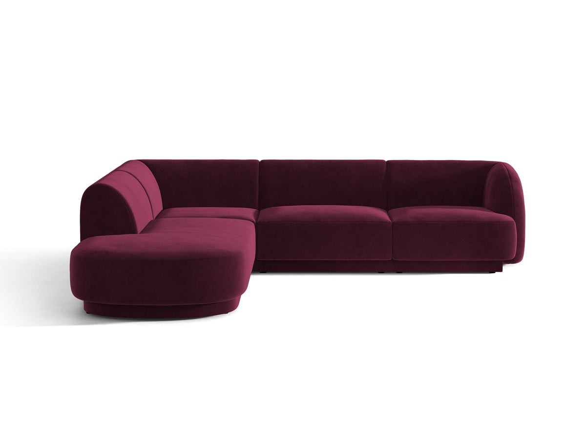 Dunkelbeiges L-förmiges Ecksofa Miley von Micadoni mit Bluvel-Stoff, schwarzen Kunststoffbeinen und linker Ausrichtung, freigestellt.