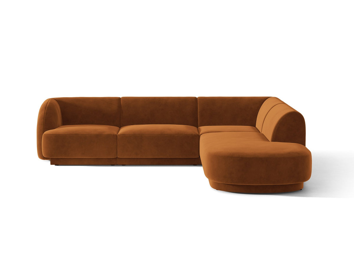 Produktfoto des Miley Ecksofas von Micadoni in Dunkelbeige, L-Form, Bezug aus Bluvel-Stoff, schwarze Kunststoffbeine, Sitzhöhe 40 cm.