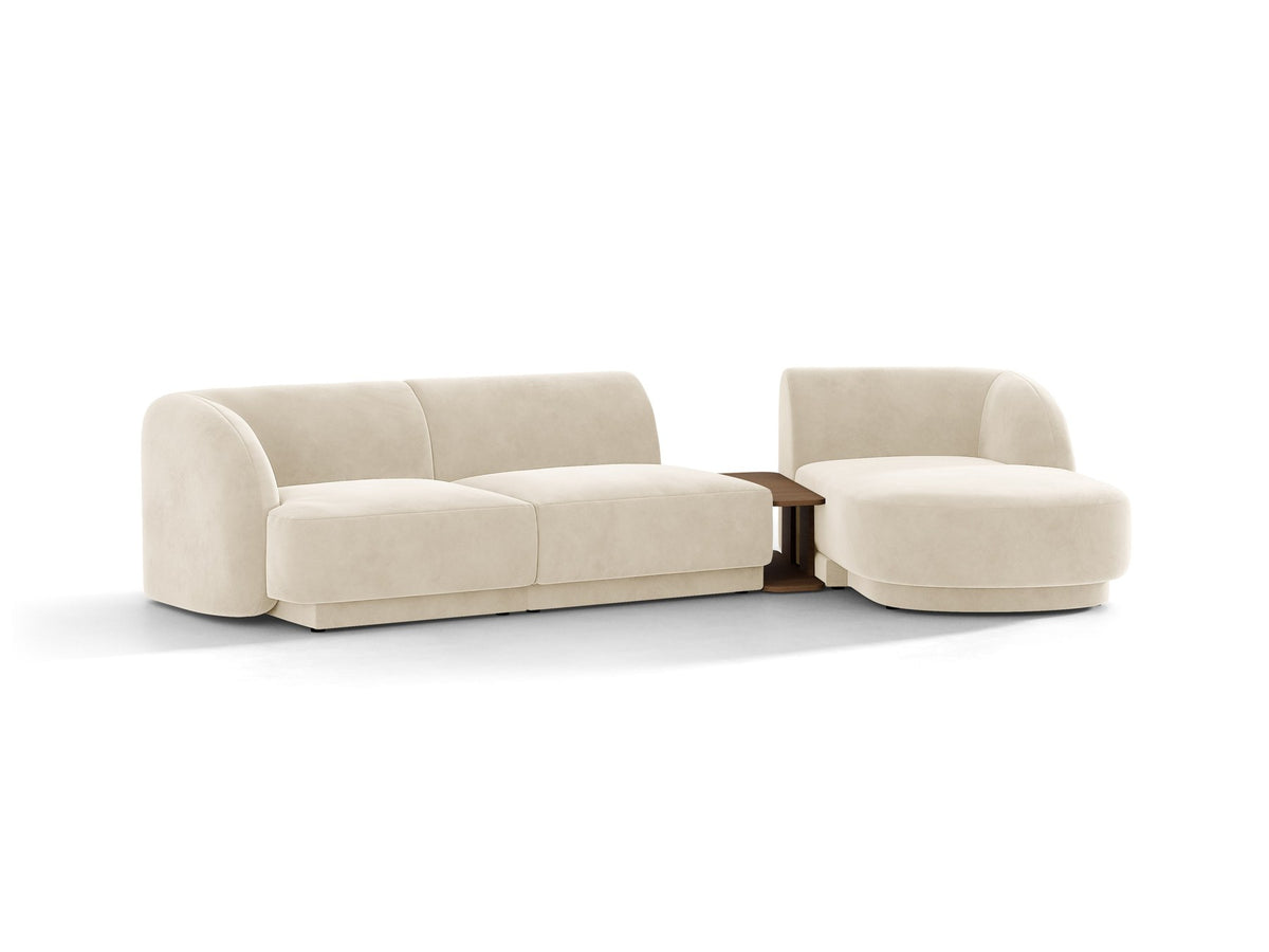 Braunes modulares Sofa Miley von Micadoni mit Baloo-Stoffbezug, schwarzen Kunststofffüssen und L-förmiger Ausrichtung nach rechts.