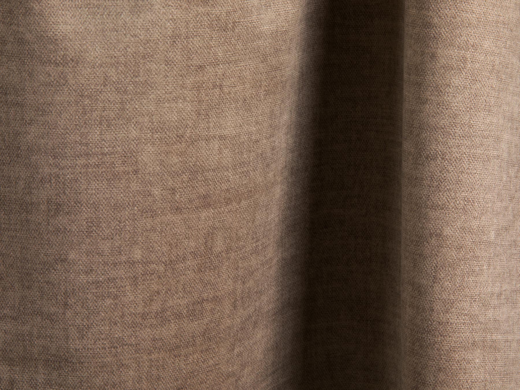 Stilvolles XL Ecksofa Martina in Dunkelbeige, perfekt für gesellige Runden und komfortable Entspannung in großen Wohnbereichen.