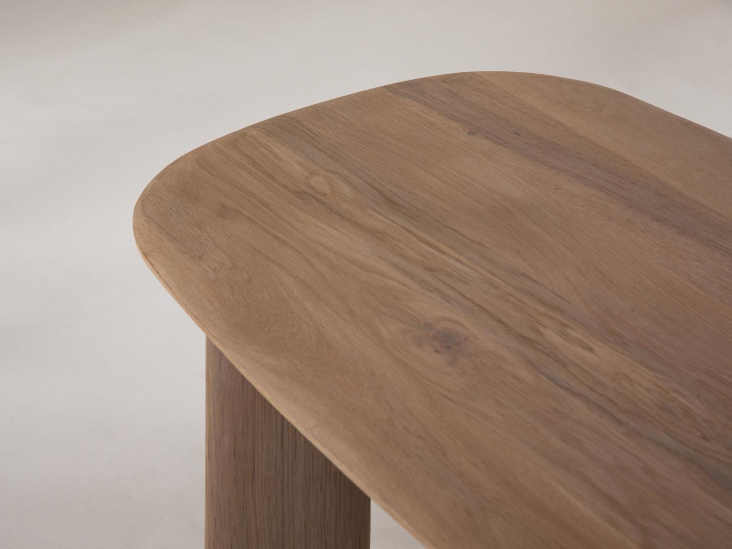 Esstisch Aggie 8 Plätze, 200x100 in  präsentiert im Onlineshop von KAQTU Design AG. Esstisch ist von Micadoni