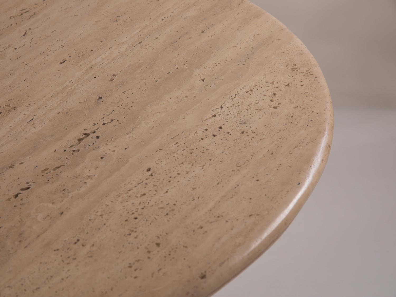 Esstisch Cleo 120x120 in  präsentiert im Onlineshop von KAQTU Design AG. Esstisch ist von Micadoni