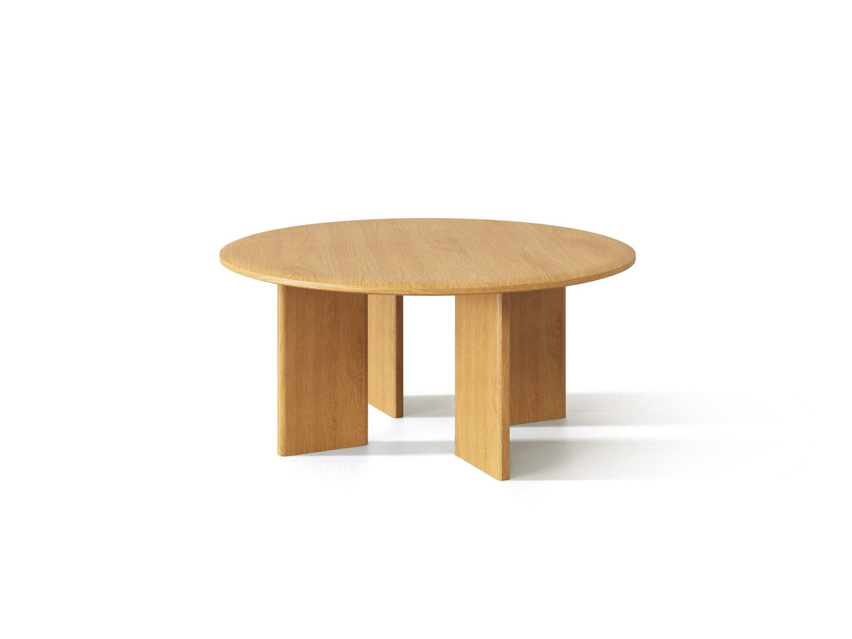 Quadratischer Couchtisch Charlotte aus Eiche mit Holzbeinen und Türen, natürliche Eichenfarbe
