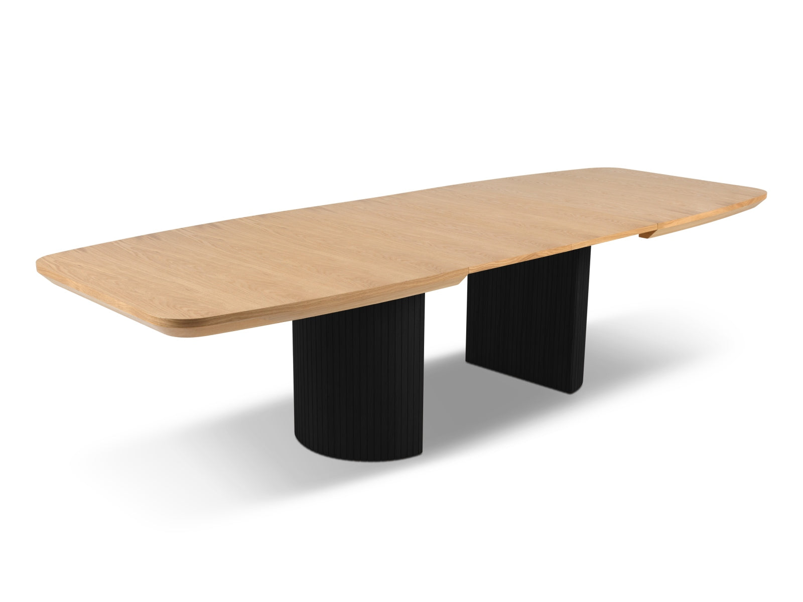 Eleganter, ausziehbarer Esstisch "Toni" in Schwarz-Eichenfurnier, perfekt für 8 Personen, ideal für festliche Anlässe und gemütliche Abende.
