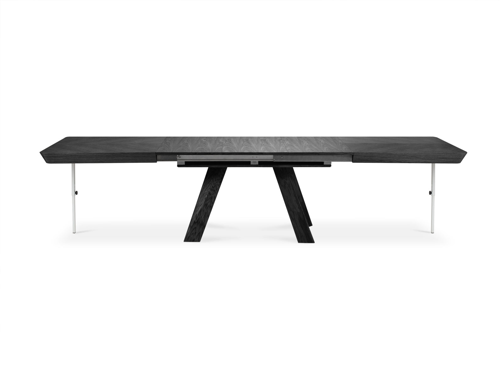 Sally ausziehbarer Tisch 14 Sitzer in Eiche Furnier / Eiche präsentiert im Onlineshop von KAQTU Design AG. Esstisch ist von Micadoni