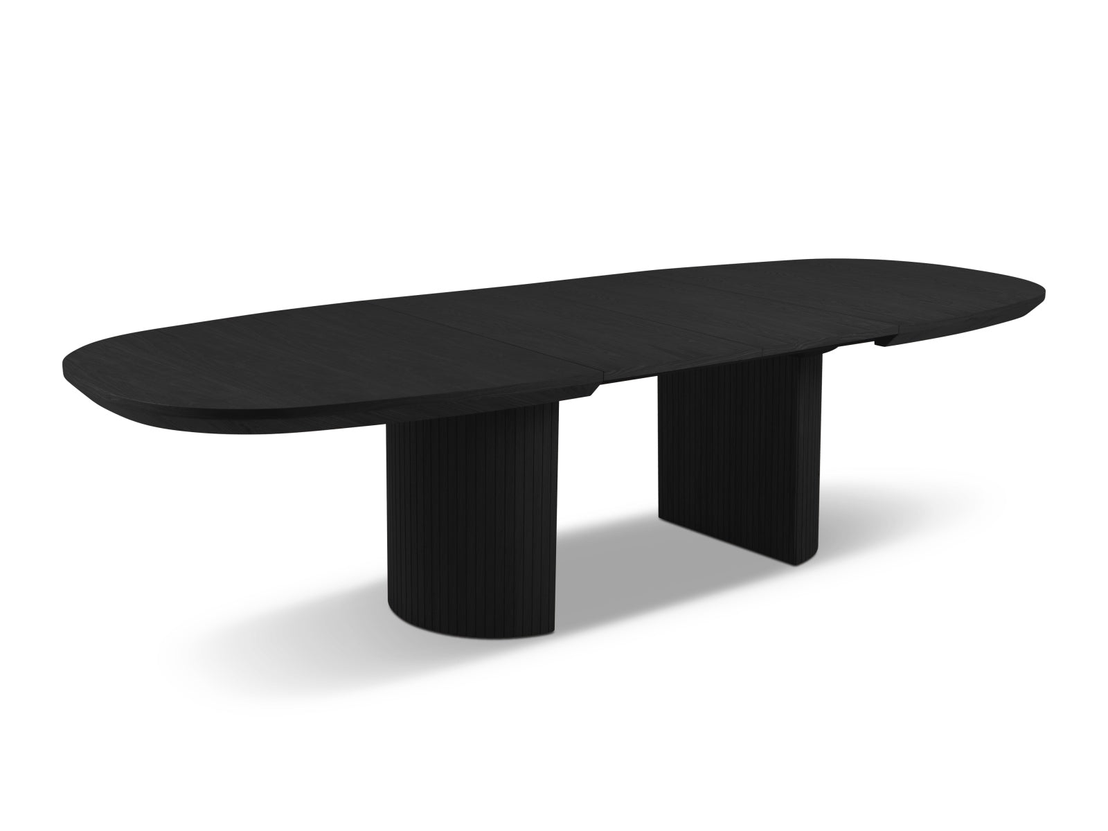 Eleganter Nido Esstisch von Micadoni, ausziehbar und perfekt für gesellige Runden, bietet Platz für bis zu 12 Gäste.