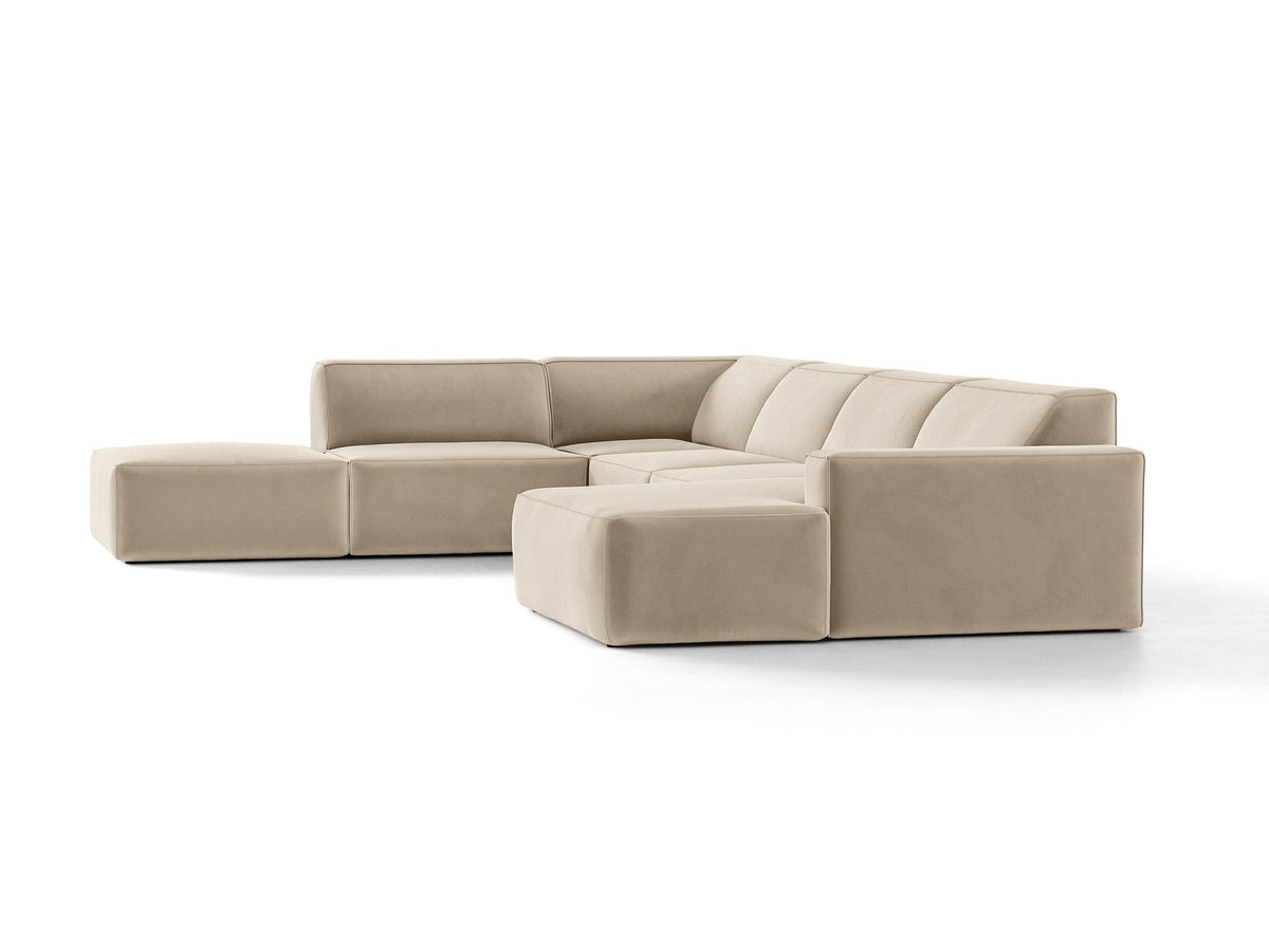 Modulares Ecksofa links Jodie von Micadoni in leichtem Beige mit Venus-Samtstoff, schwarzen Kunststoffbeinen und Panoramaform.