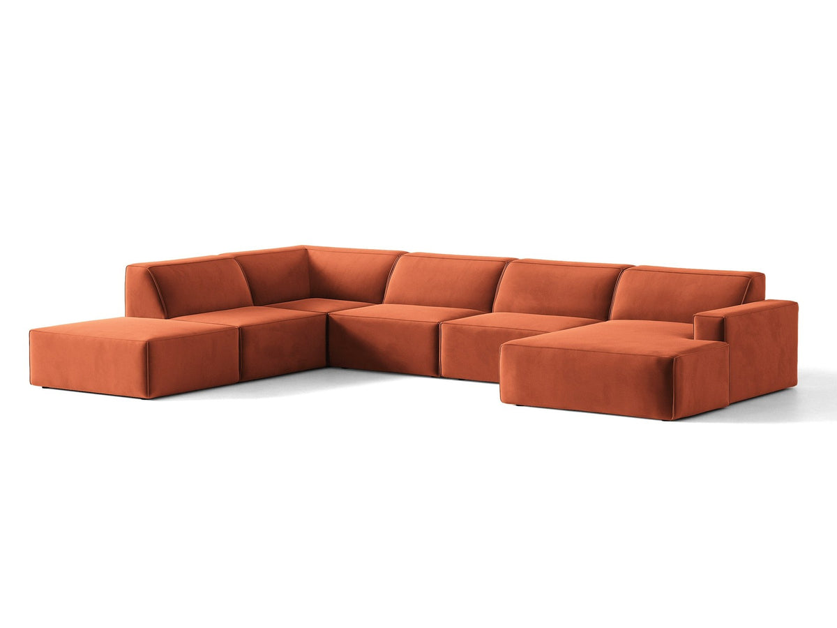 Modulares Ecksofa links Jodie von Micadoni in leichtem Beige mit Venus-Samtstoff, schwarzen Kunststoffbeinen und Panoramaform.