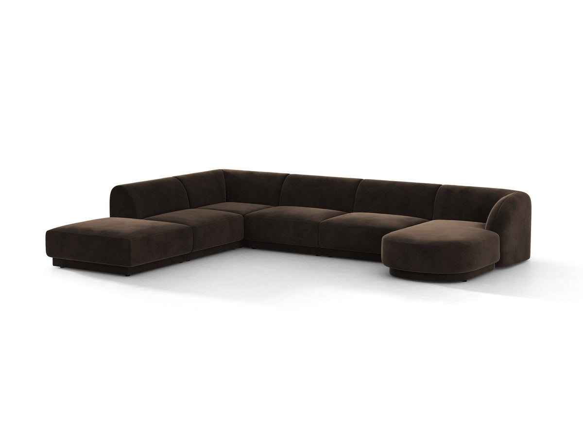 Miley Panoramasofa von Micadoni, Ecksofa links in Dunkelbeige mit Bluvel-Stoffbezug, schwarzen Kunststofffüssen und niedriger Rückenlehne.