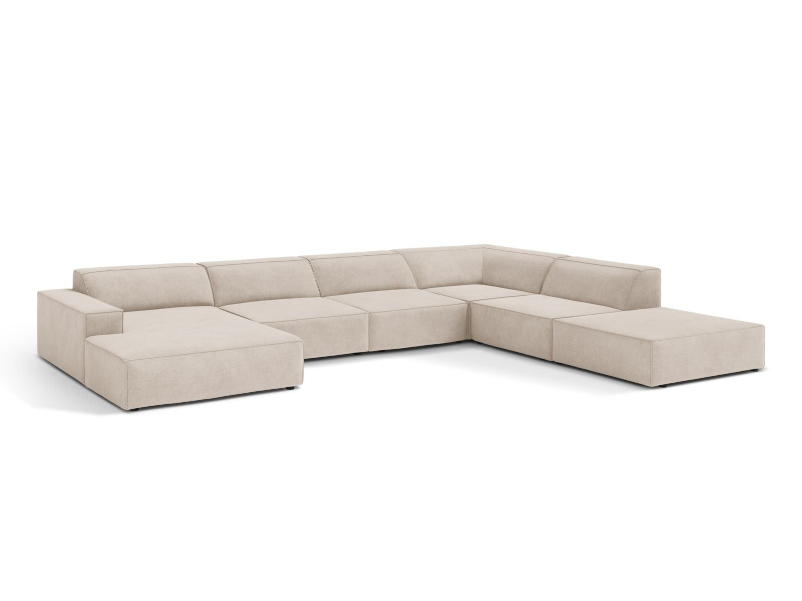 Beige 7-Sitzer Ecksofa Jodie von Micadoni, modular und panoramisch, ideal für stilvolle Wohnräume, präsentiert in modernem Design.