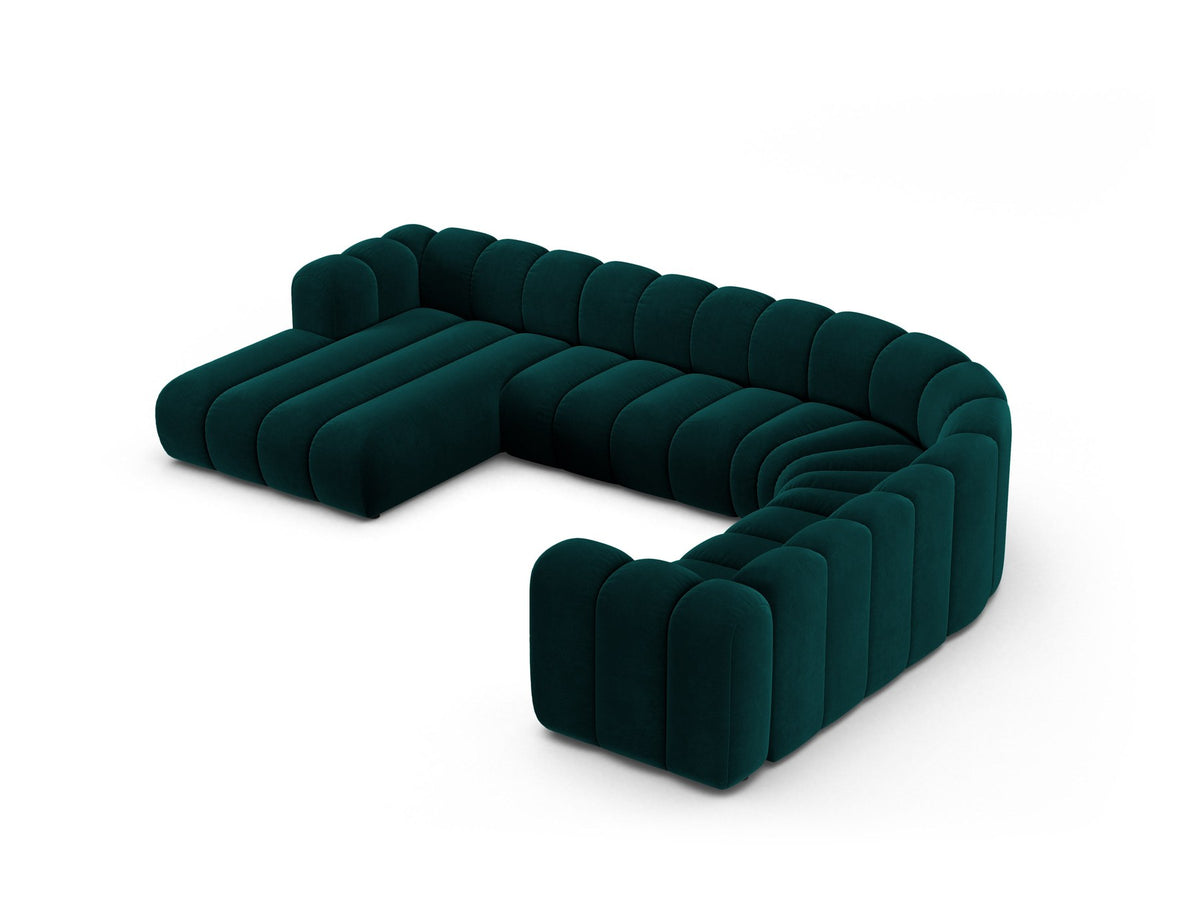 Ecksofa rechts Lupine Modulares Panoramasofa von Micadoni in leichtem Beige, Samtstoff Venus, schwarze Kunststoffbeine, Frontansicht.
