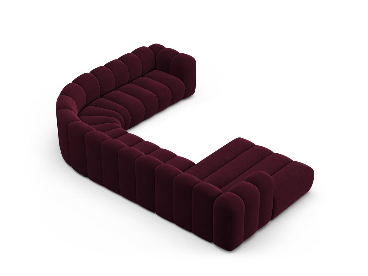 Ecksofa rechts Lupine Modulares Panoramasofa von Micadoni in leichtem Beige, Samtstoff Venus, schwarze Kunststoffbeine, Frontansicht.