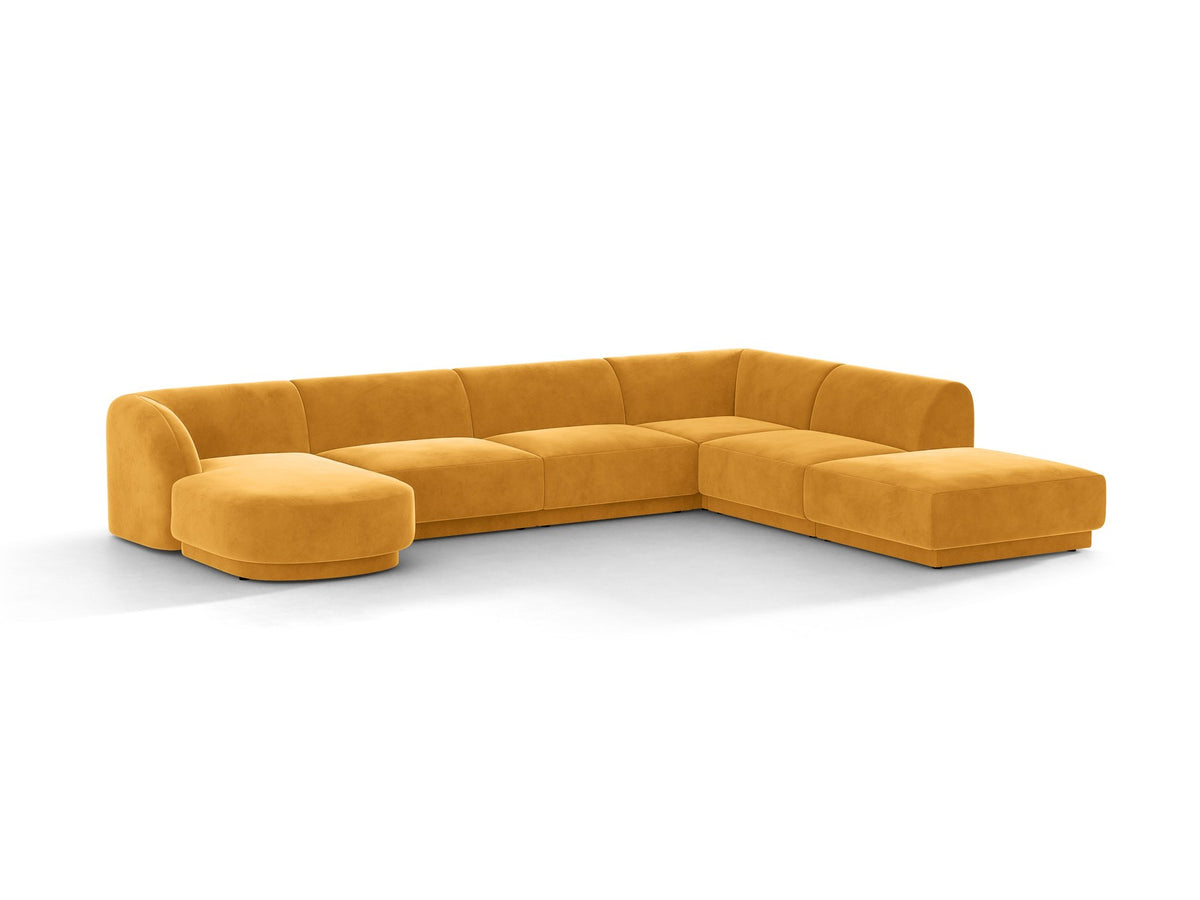 Dunkelbeiges Ecksofa rechts Miley von Micadoni mit Stoffbezug Bluvel, schwarzen Kunststoffbeinen und niedriger Rückenlehne.