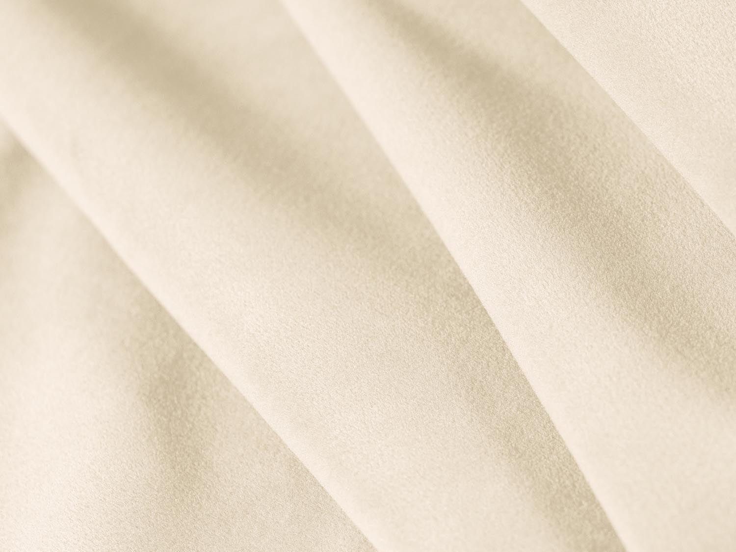 Kendal Velour Panoramic Sofa 7 Sitzer in Ivory präsentiert im Onlineshop von KAQTU Design AG. 5er Sofa ist von Micadoni
