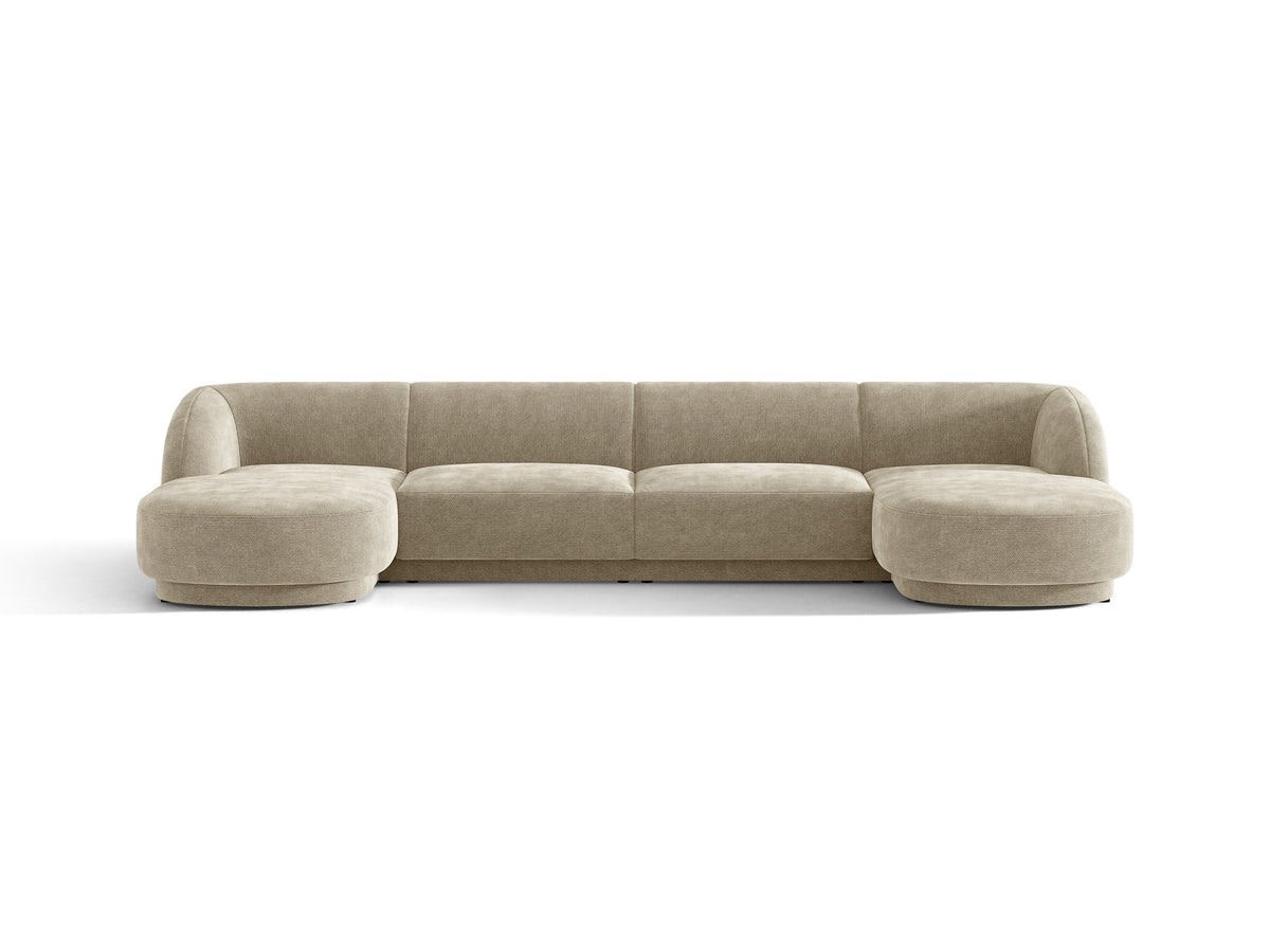 Dunkelbeiges Panorama-Ecksofa Miley von Micadoni mit Bluvel-Stoffbezug, L-Form, schwarzen Kunststoffbeinen und niedriger Rückenlehne.