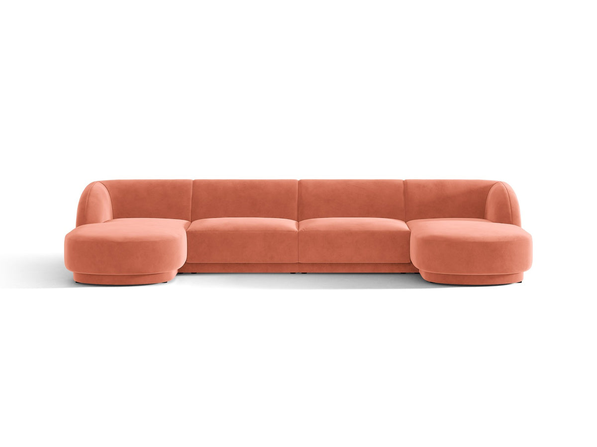 Dunkelbeiges Panorama-Ecksofa Miley von Micadoni mit Bluvel-Stoffbezug, L-Form, schwarzen Kunststoffbeinen und niedriger Rückenlehne.