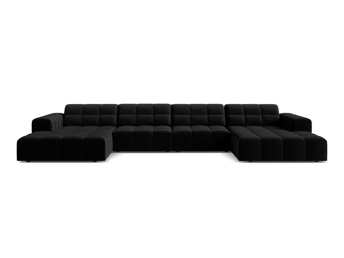Panoramasofa Jennifer von Micadoni in leichtem Beige, grosses Ecksofa mit Stoffbezug Bluvel 22 und schwarzen Kunststoffbeinen.