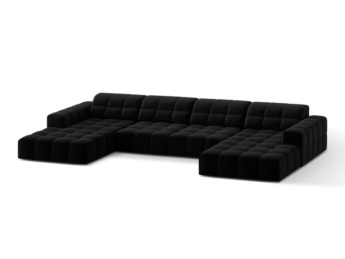 Panoramasofa Jennifer von Micadoni in leichtem Beige, grosses Ecksofa mit Stoffbezug Bluvel 22 und schwarzen Kunststoffbeinen.