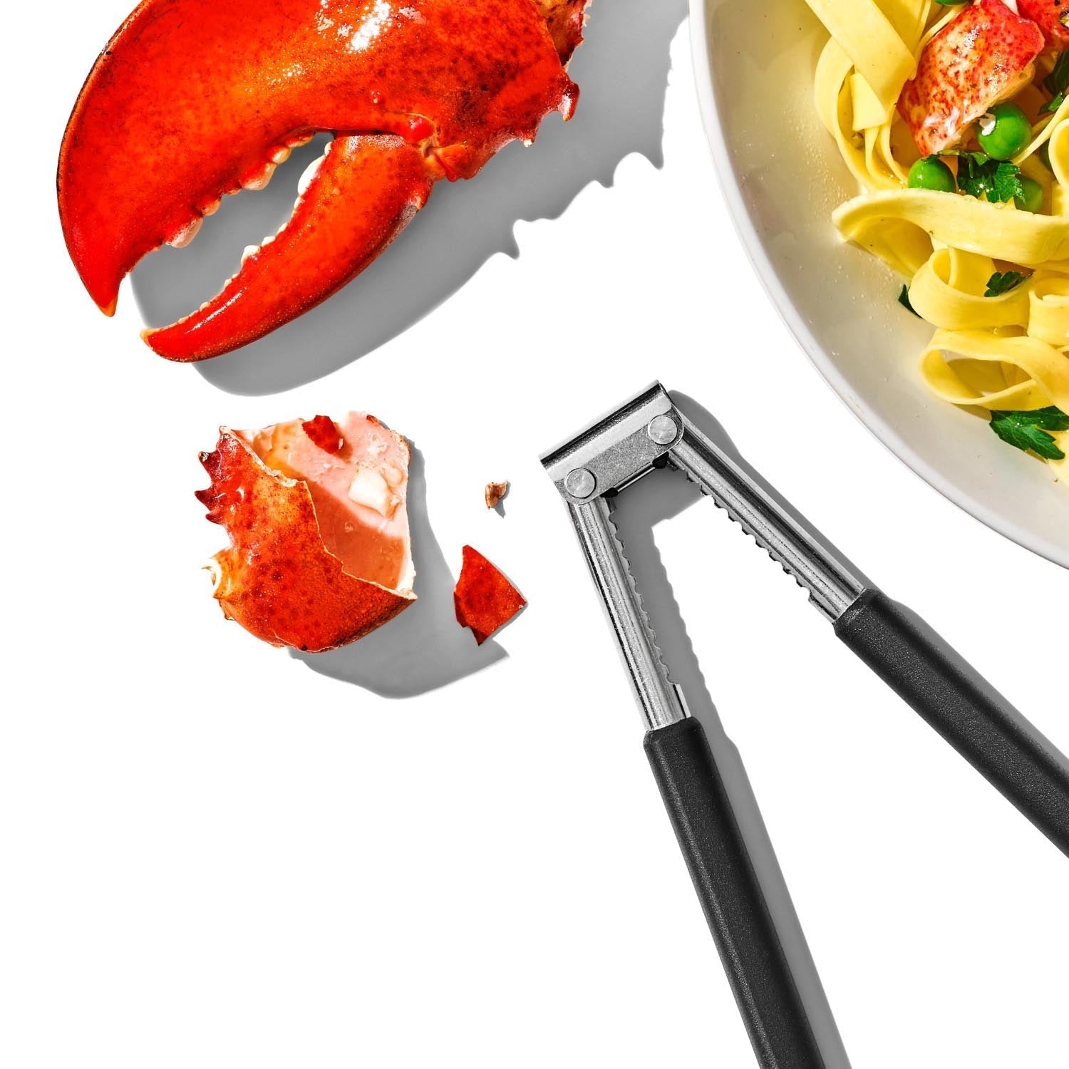 Der OXO Good Grips Nussknacker bietet Komfort mit rutschfestem Griff und ergonomischem Design, ideal für Nüsse und Meeresfrüchte.