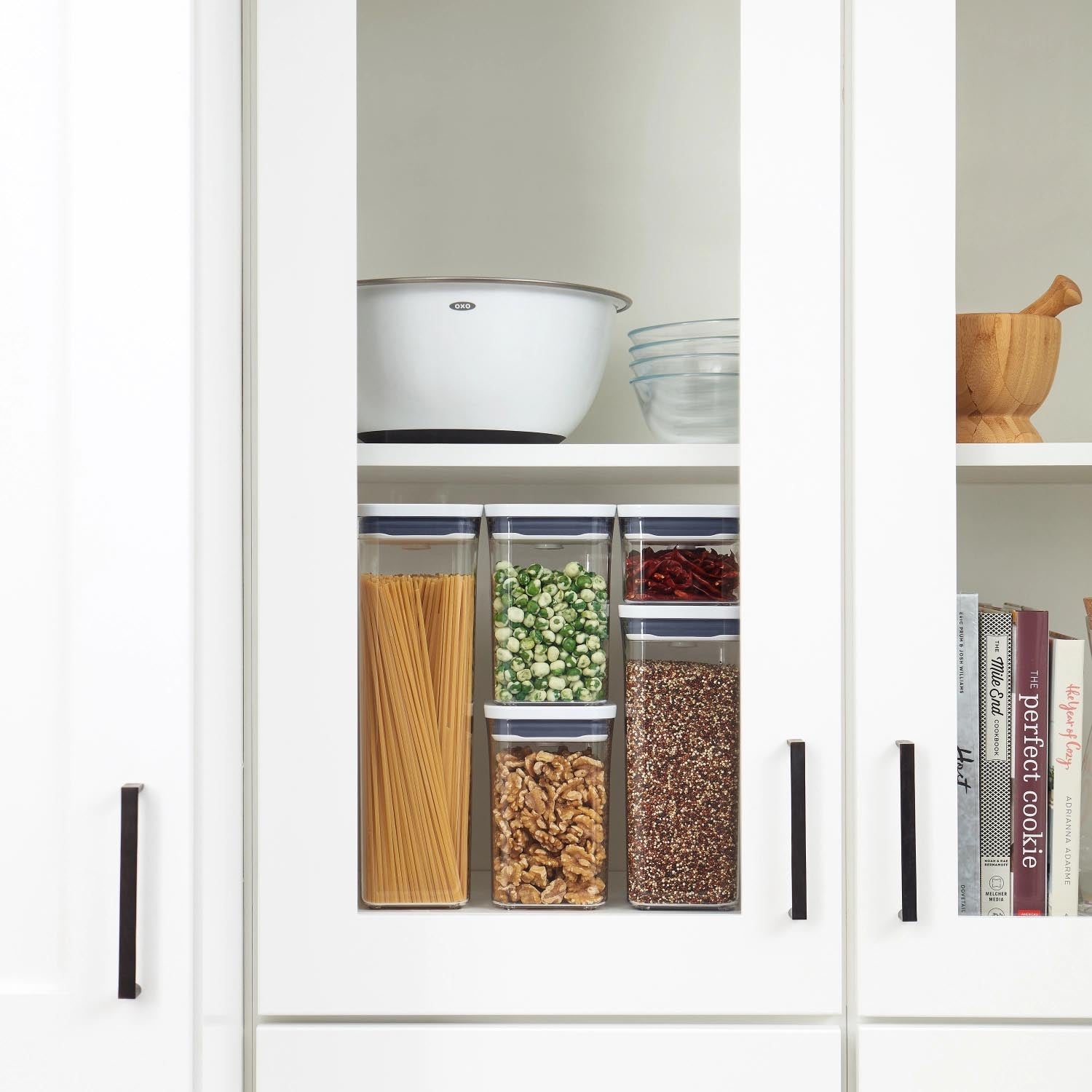 Das OXO Good Grips POP Container Set (5-teilig) bietet luftdichte, vielseitige Aufbewahrung für Lebensmittel in verschiedenen Grössen.