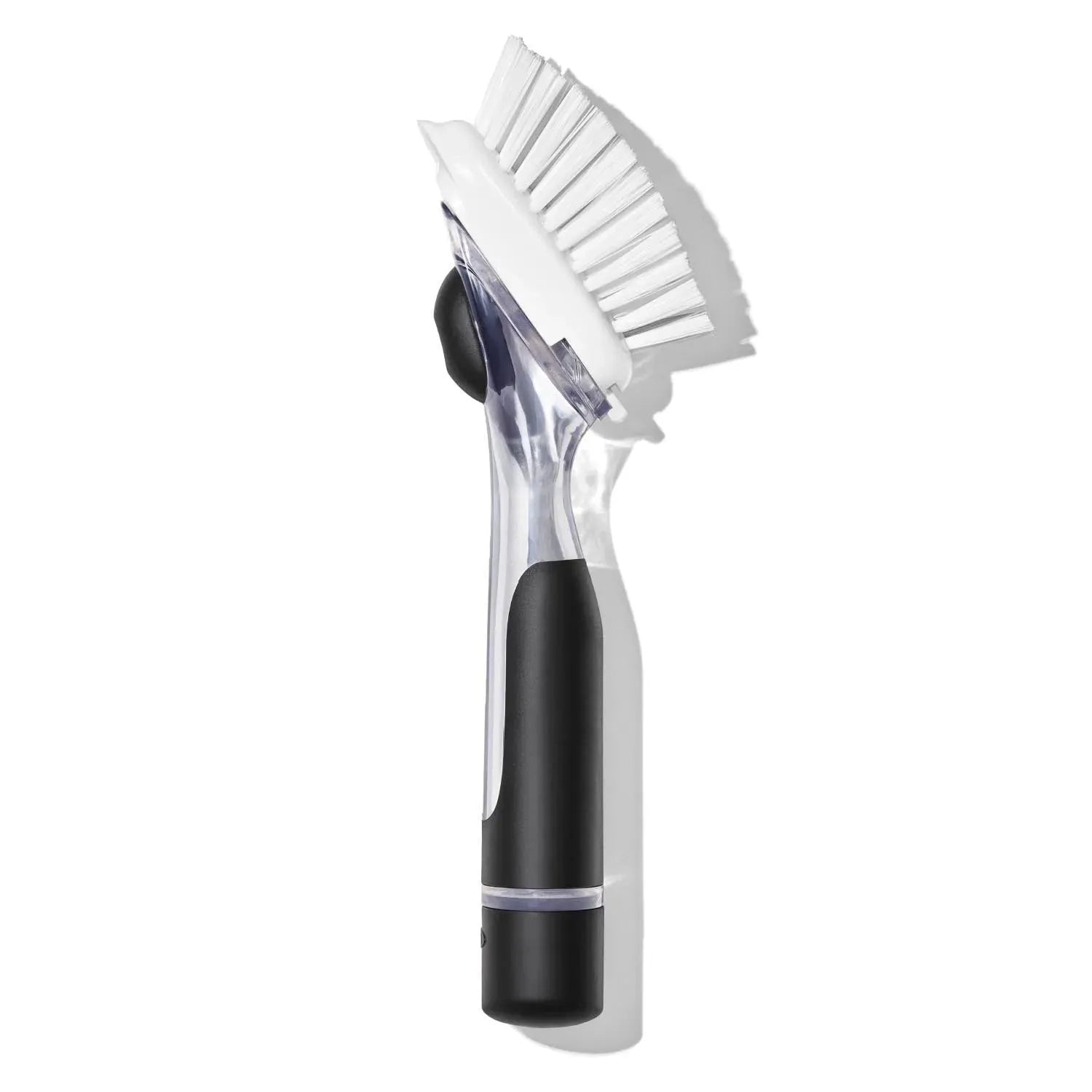 Good Grips Bürste mit Seifenspender 23.6cm in Grün präsentiert im Onlineshop von KAQTU Design AG. Küchenhelfer ist von OXO