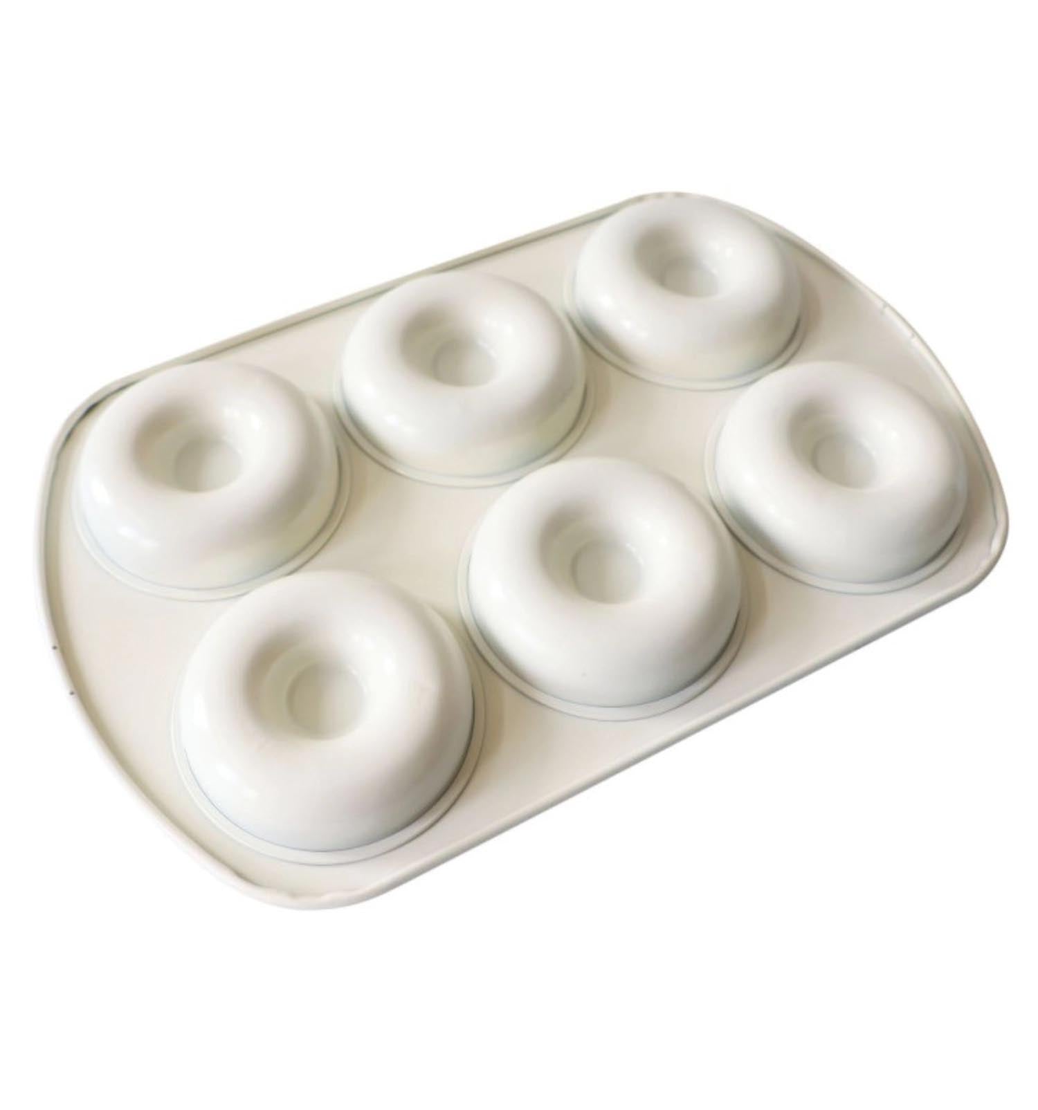 Antihaft-Backform für 6 Donuts von Scrap Cooking, perfekt für gleichmässiges Backen und mühelose Reinigung.