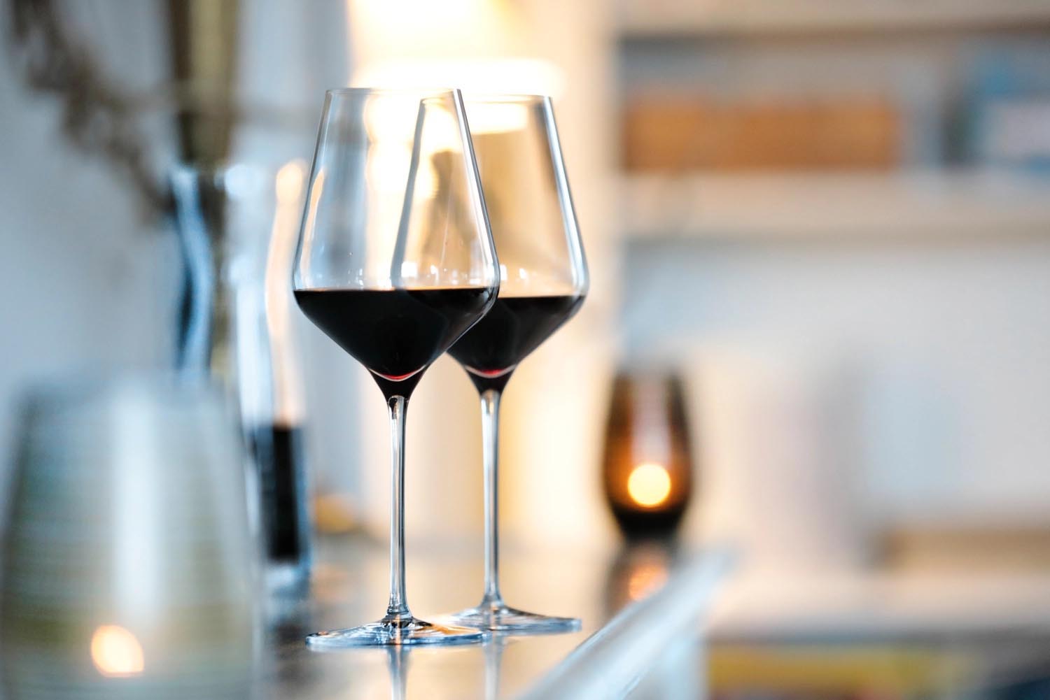 6er Set Stölzle Quatrophil Bordeauxgläser, 644ml, 255mm hoch, perfekt für Rotwein und elegante Tischdekoration.