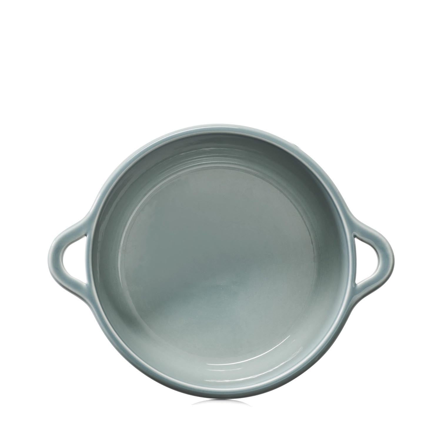 Elegante Induktionskasserolle D22cm in wolkengrau von Revol, ideal für stilvolles Kochen ohne Deckel, robust und vielseitig einsetzbar.